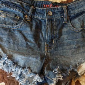 Refuge shorts